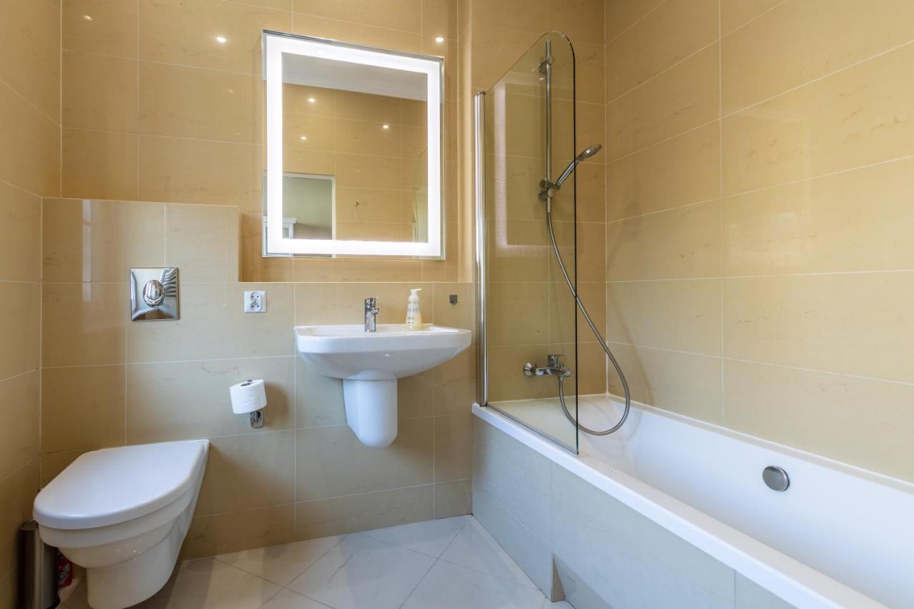 Apartament Luster I Obrazow Varšava Exteriér fotografie